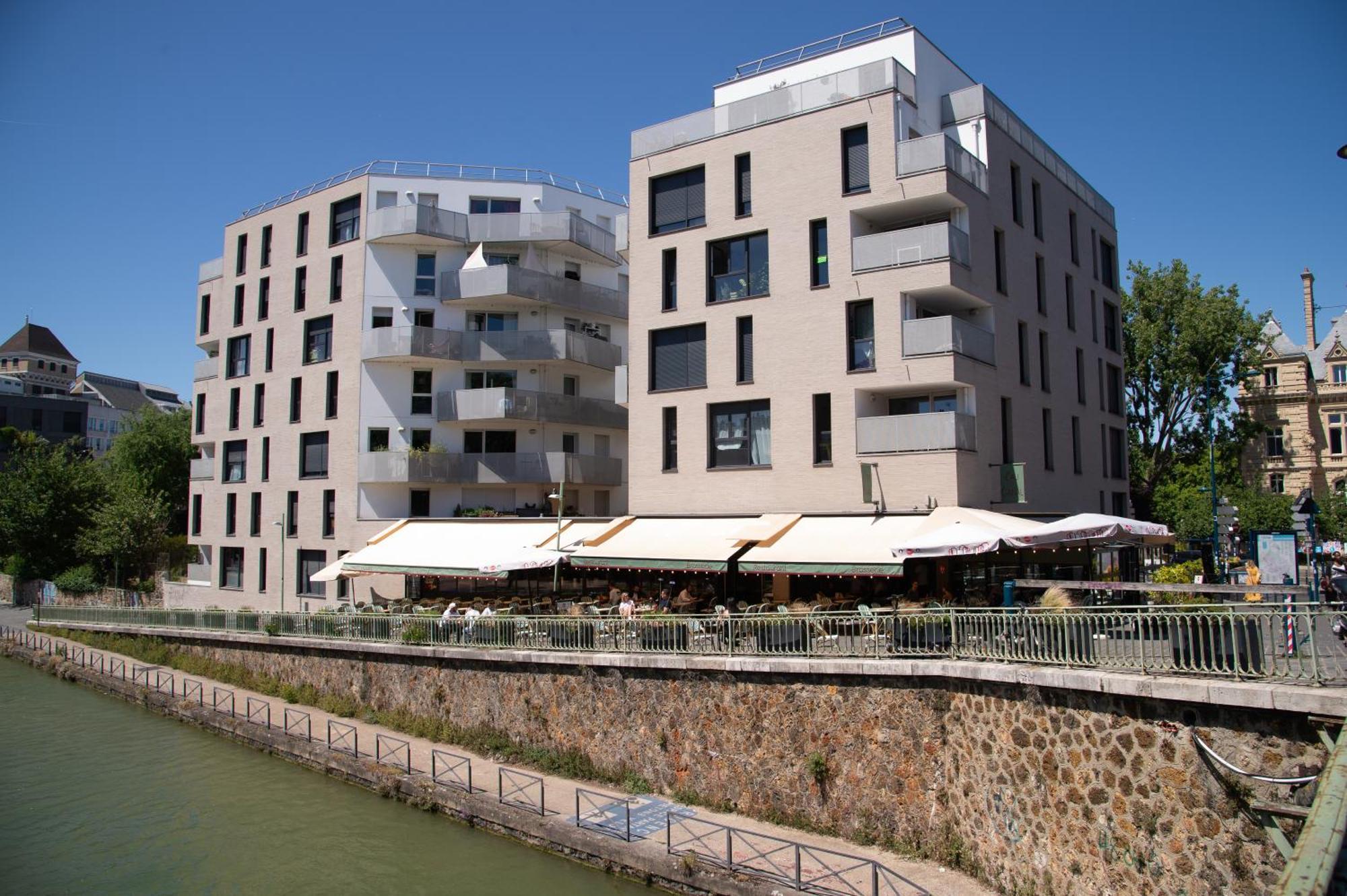Number 15 Pantin